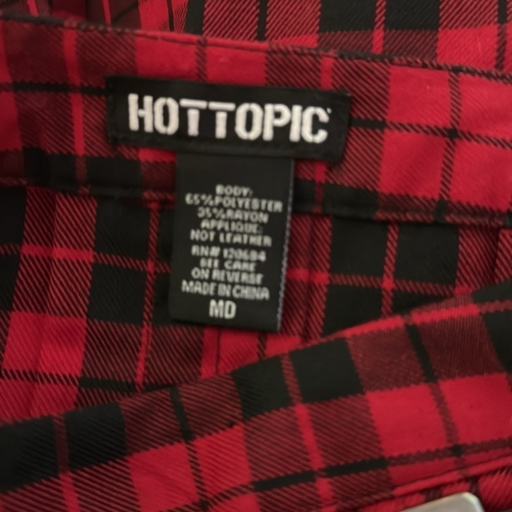 Hot Topic Plaid Pleated Buckle Mini Skirt - Picture 4 of 4
